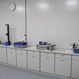 HTIMES quality control lab with watch testing equipment